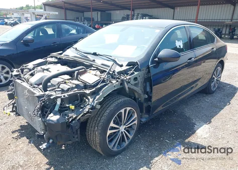 2018 Buick Regal Sportback Essence from USA, damaged, VIN W04GP6SX4J1117528